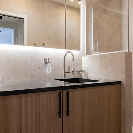 La - Voltaire I - 1 Bedroom With Ac
